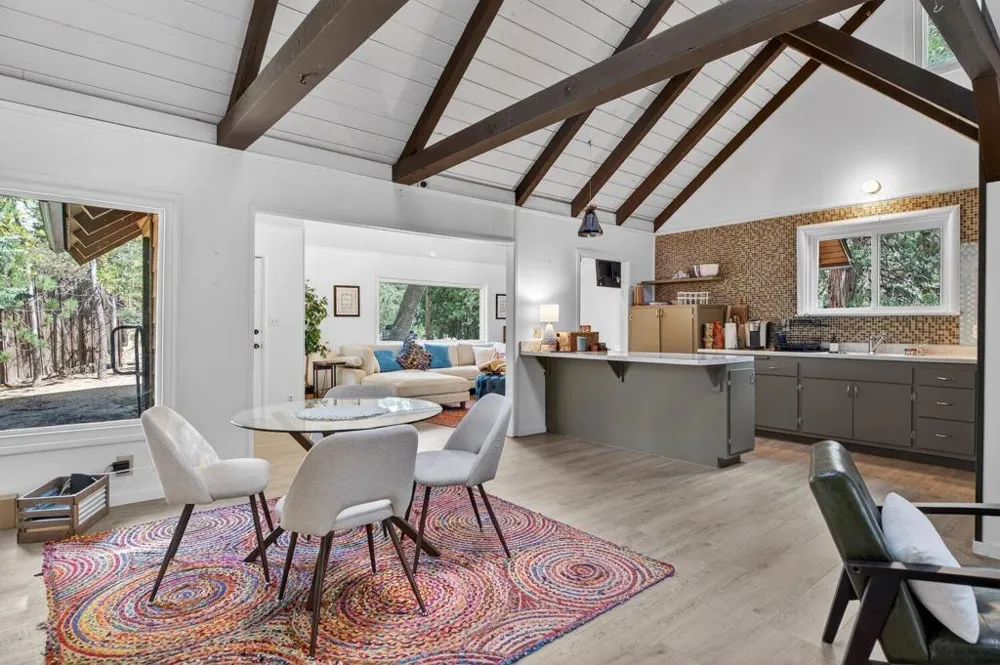 52230 Sylvan Way Idyllwild, CA 92549