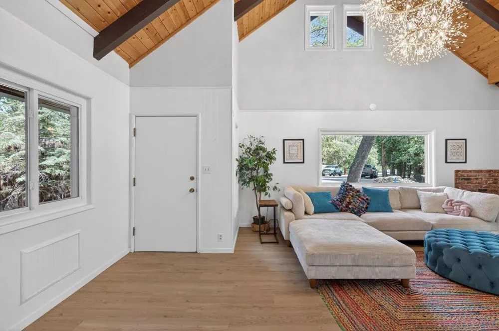 52230 Sylvan Way Idyllwild, CA 92549