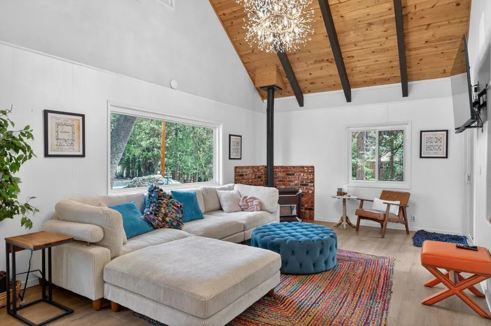 52230 Sylvan Way Idyllwild, CA 92549