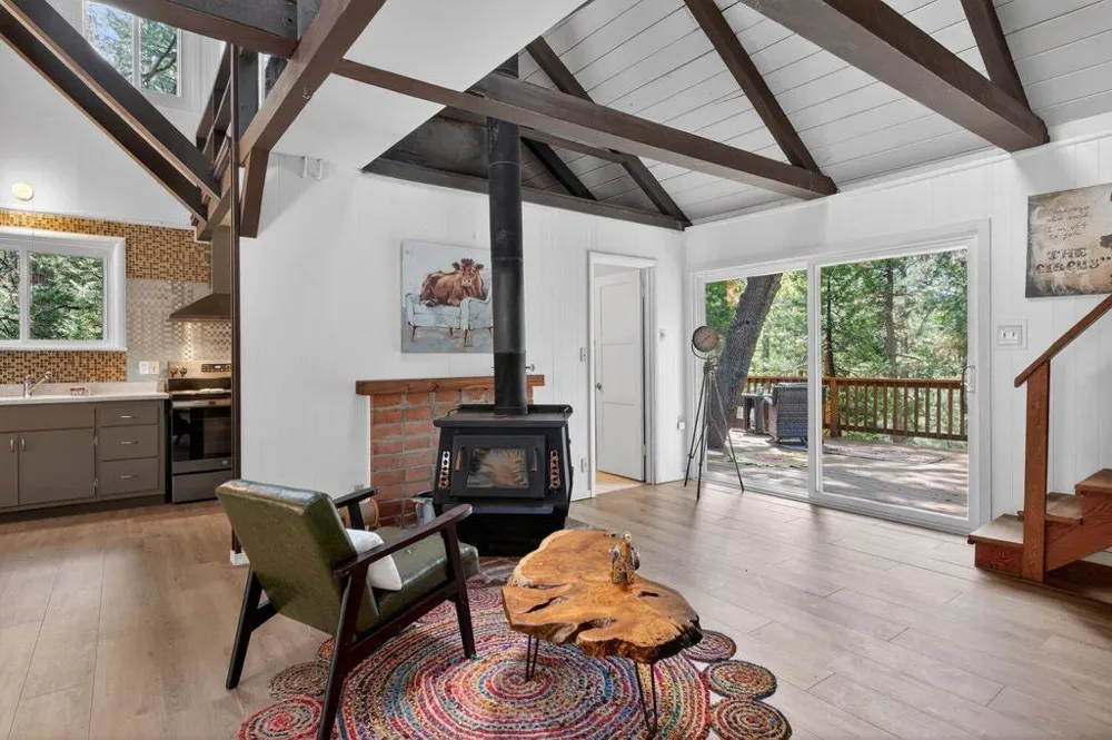 52230 Sylvan Way Idyllwild, CA 92549