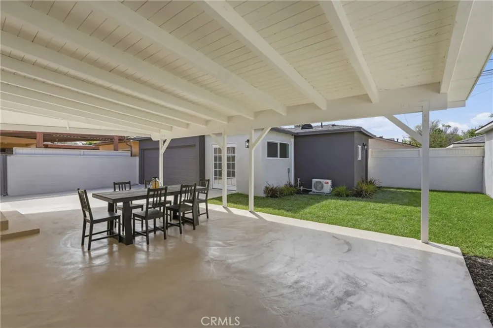 6926 E Peabody Long Beach, CA 90808