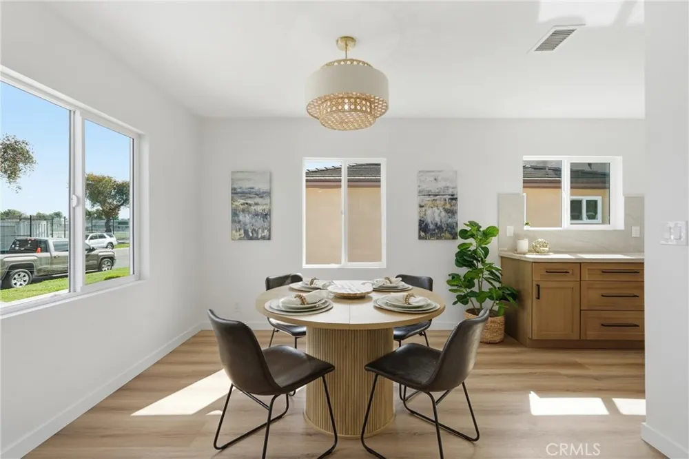 6926 E Peabody Long Beach, CA 90808