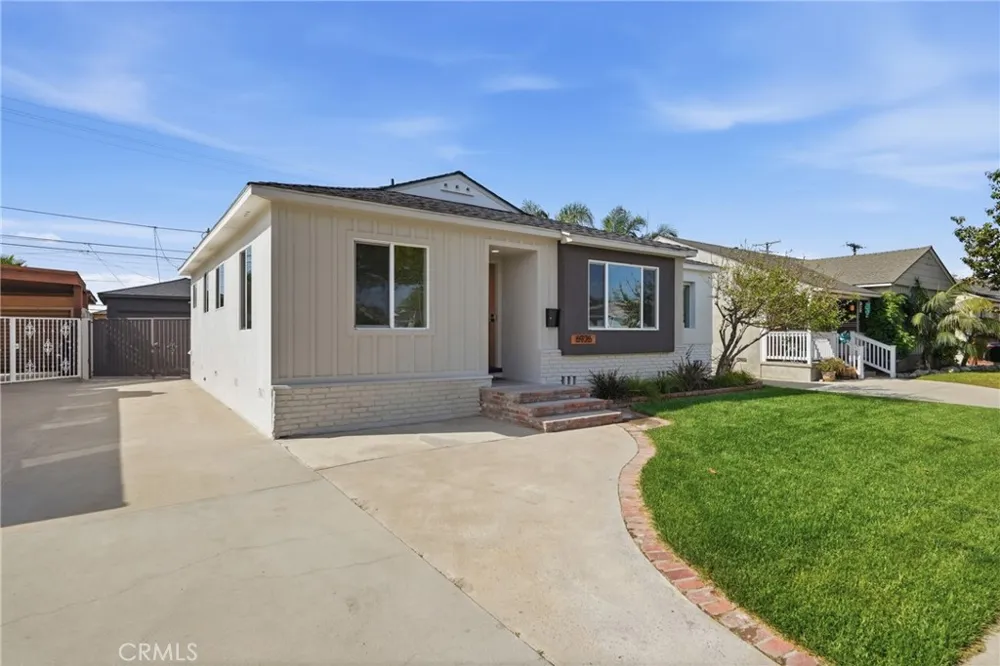 6926 E Peabody Long Beach, CA 90808
