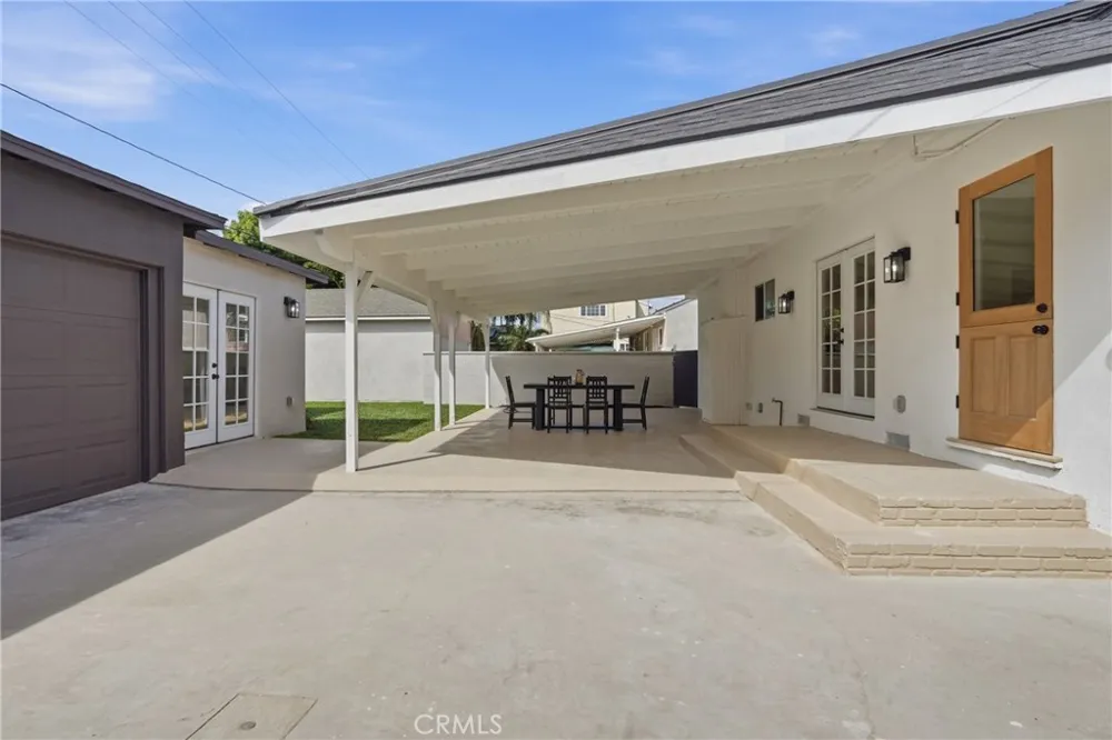 6926 E Peabody Long Beach, CA 90808