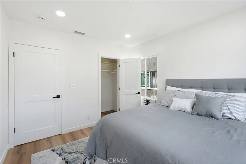 6926 E Peabody Long Beach, CA 90808