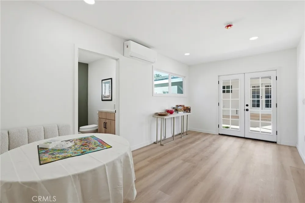 6926 E Peabody Long Beach, CA 90808