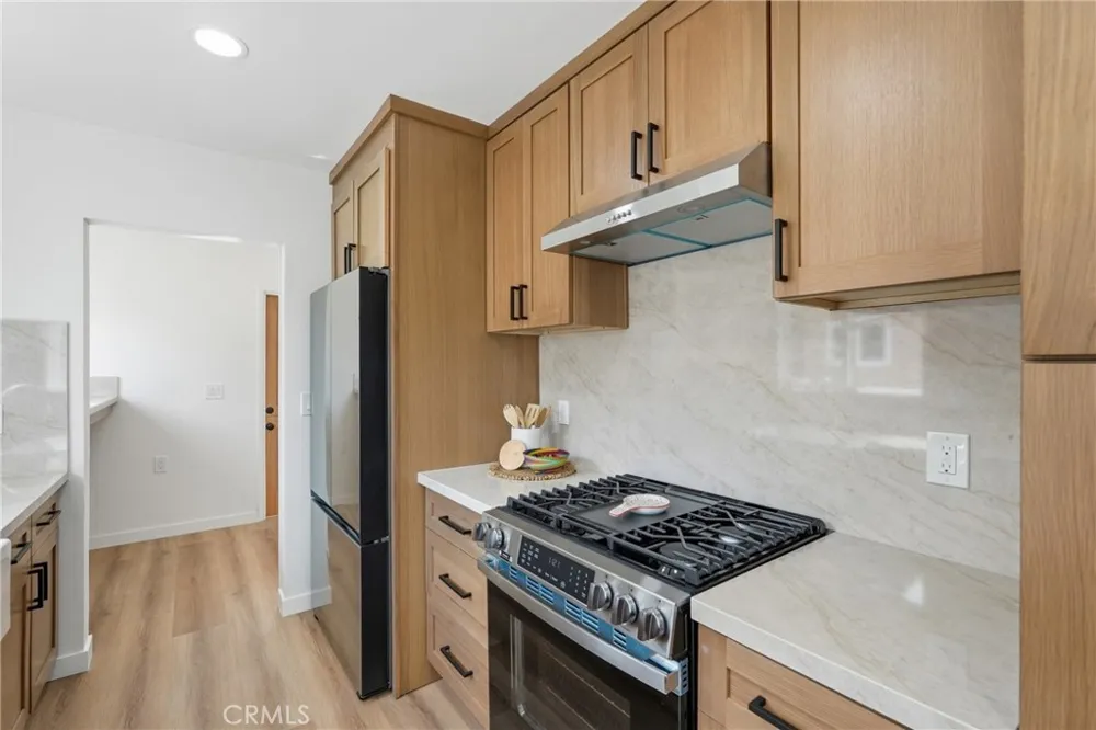 6926 E Peabody Long Beach, CA 90808