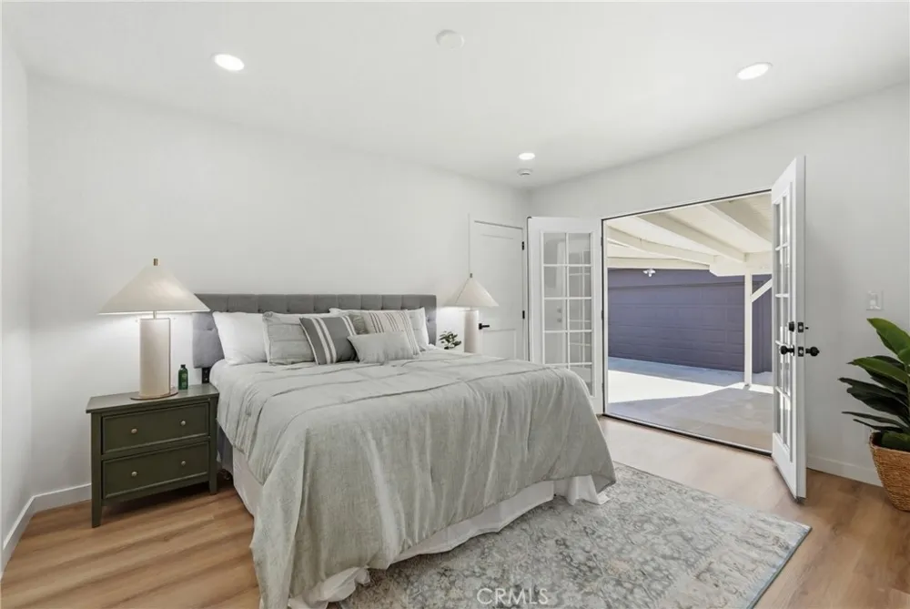 6926 E Peabody Long Beach, CA 90808