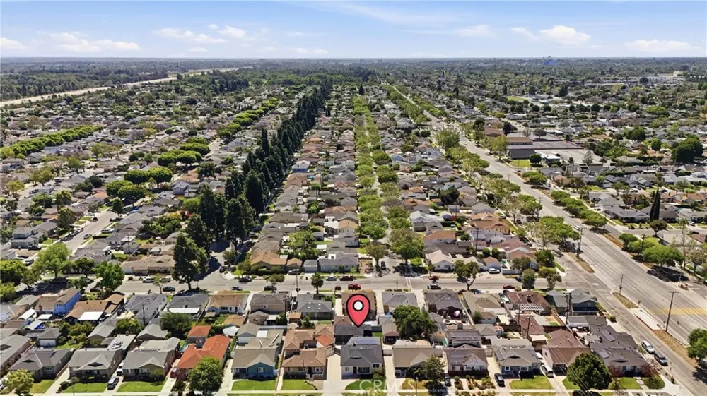 6926 E Peabody Long Beach, CA 90808
