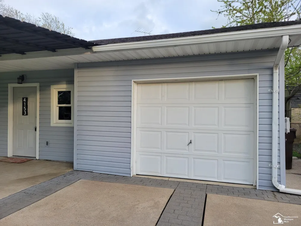 4153 4th Street Newport, MI 48166