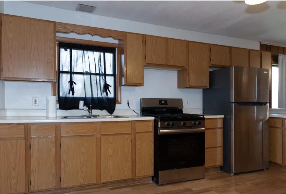4153 4th Street Newport, MI 48166
