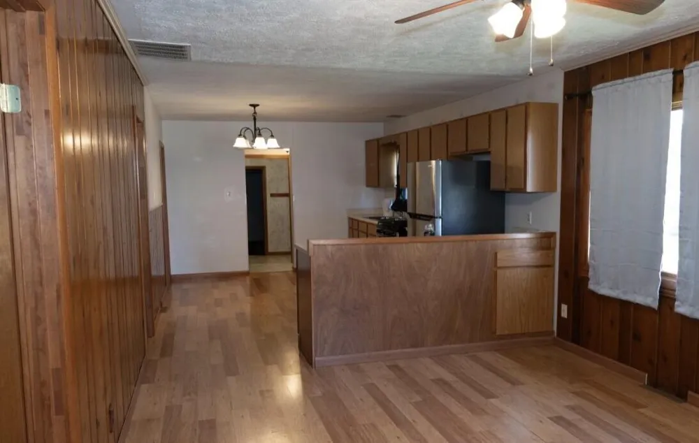 4153 4th Street Newport, MI 48166