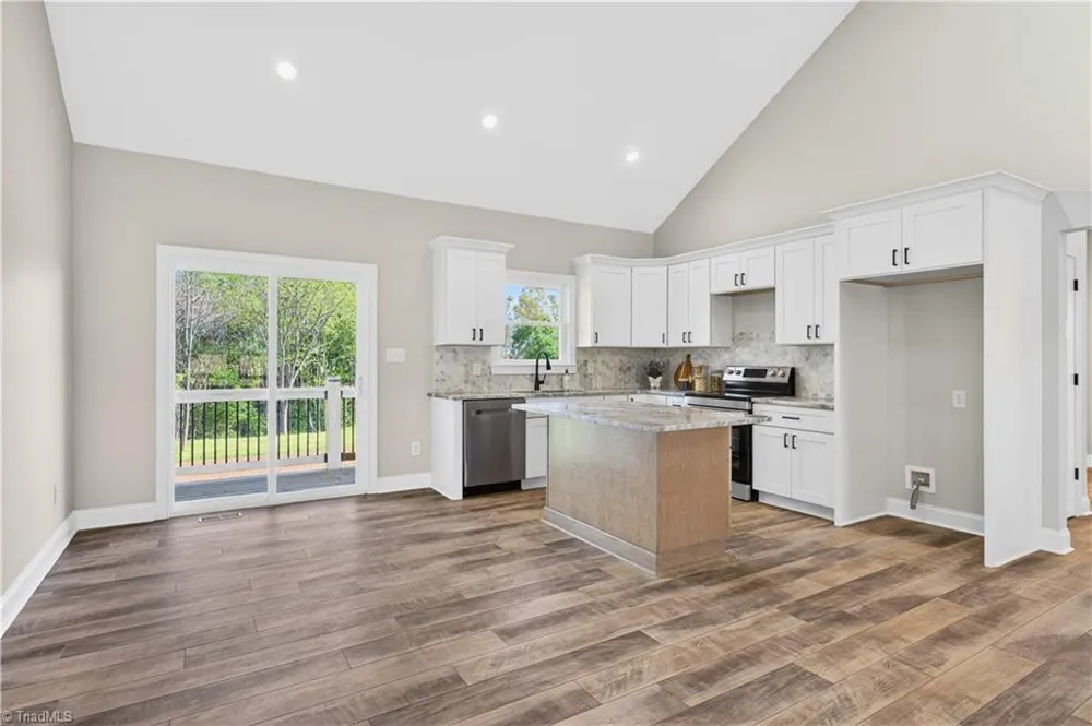 144 Tranquility Lane Harmony, NC 28634