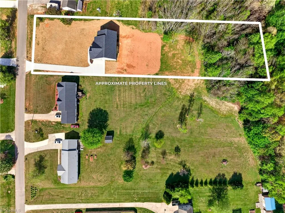 144 Tranquility Lane Harmony, NC 28634