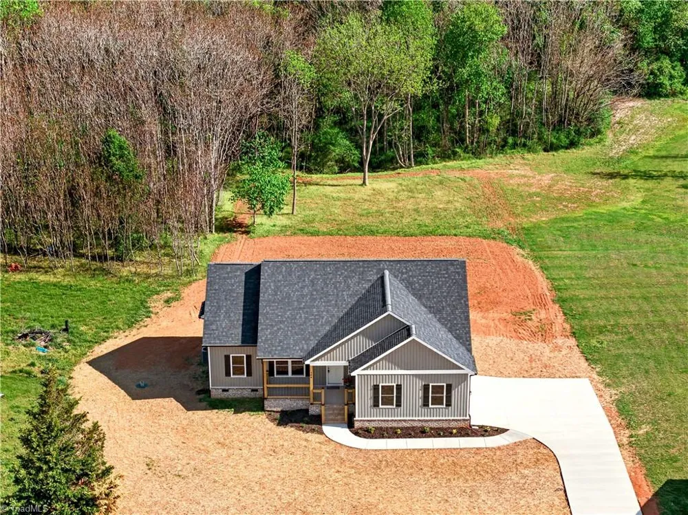 144 Tranquility Lane Harmony, NC 28634