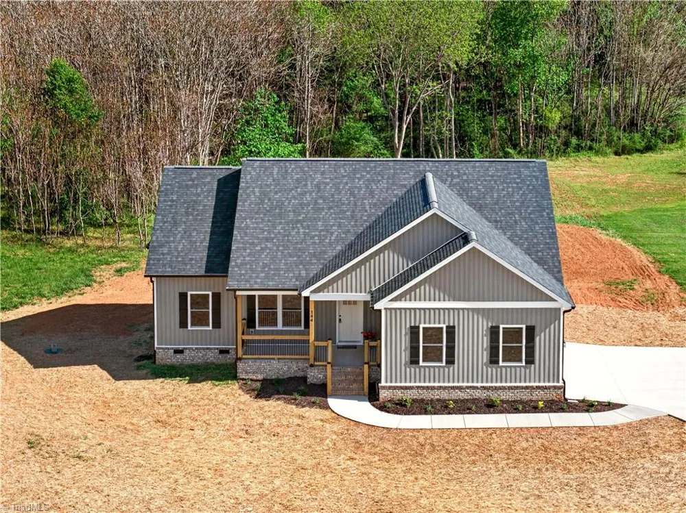 144 Tranquility Lane Harmony, NC 28634