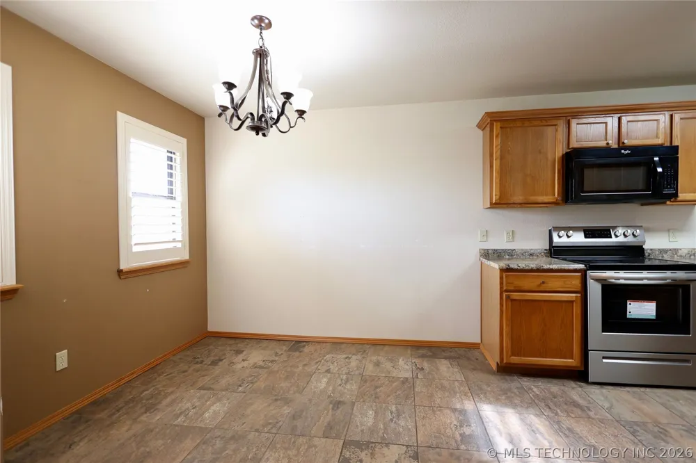 2211 Hines Court Sulphur, OK 73086
