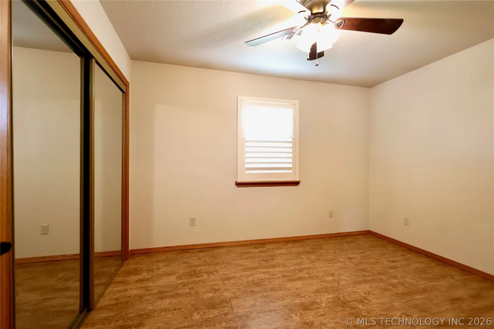 2211 Hines Court Sulphur, OK 73086