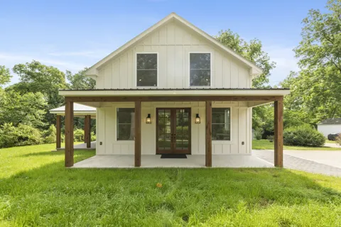 97 Barnwell Ave