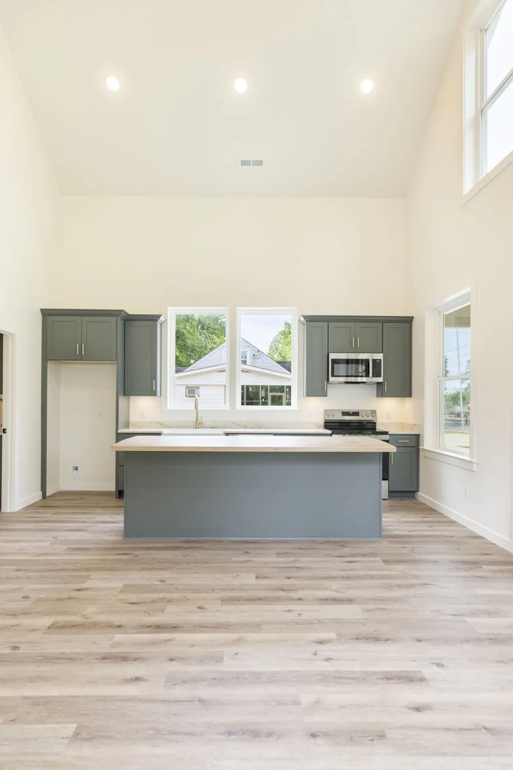 97 Barnwell Ave Centerville, TN 37033