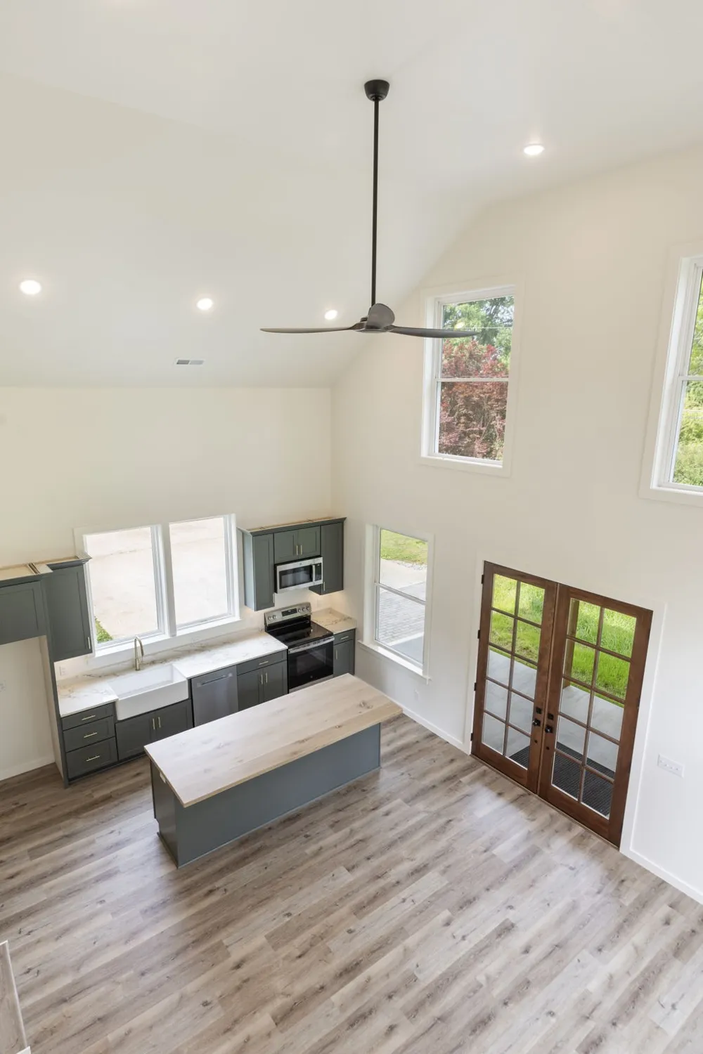 97 Barnwell Ave Centerville, TN 37033