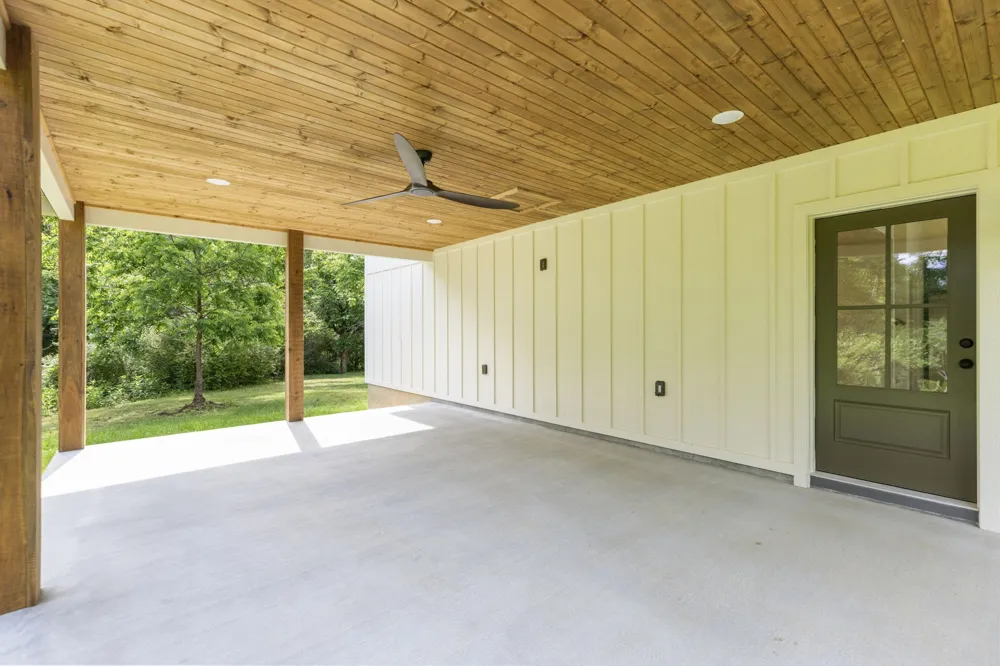 97 Barnwell Ave Centerville, TN 37033