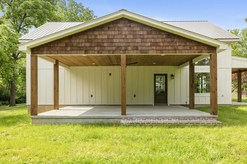 97 Barnwell Ave Centerville, TN 37033