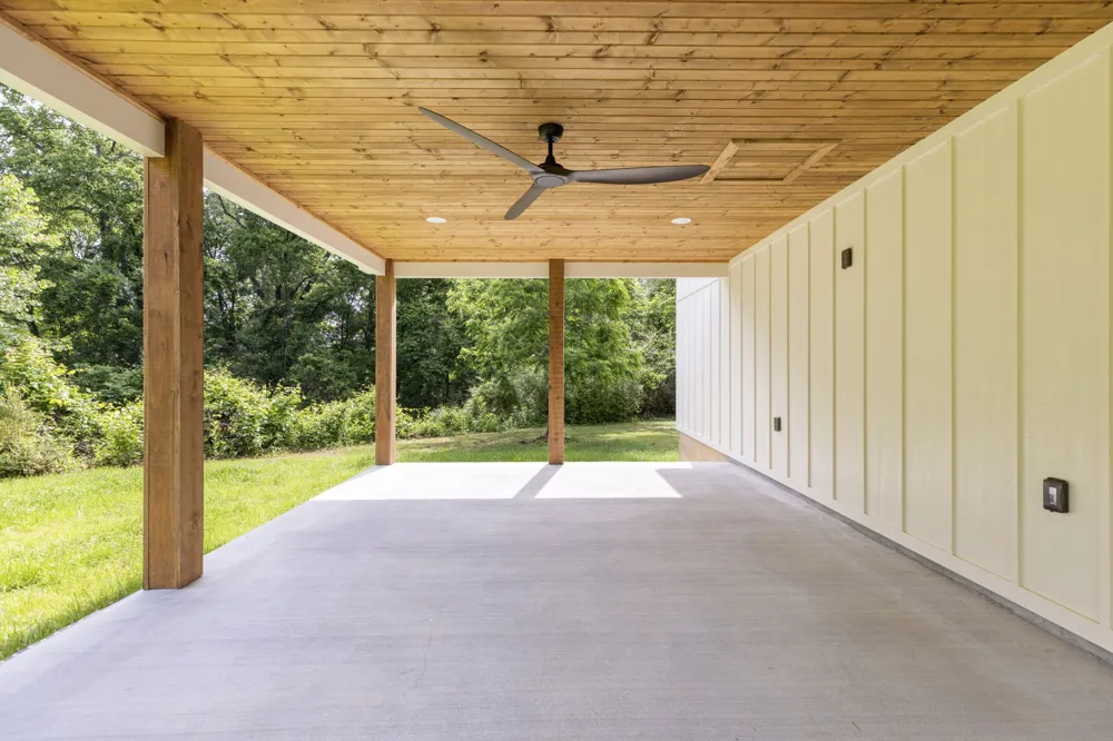97 Barnwell Ave Centerville, TN 37033
