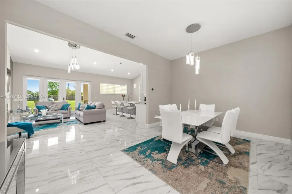 2009 Flower Sebring, FL 33875