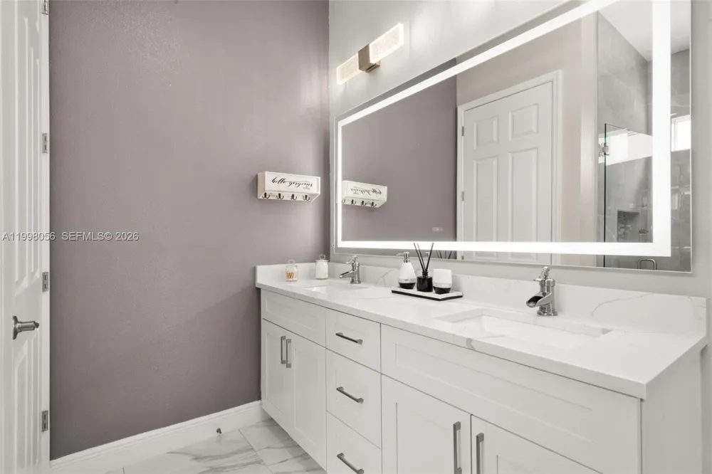 2009 Flower Sebring, FL 33875