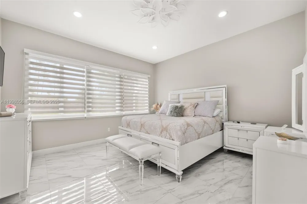 2009 Flower Sebring, FL 33875