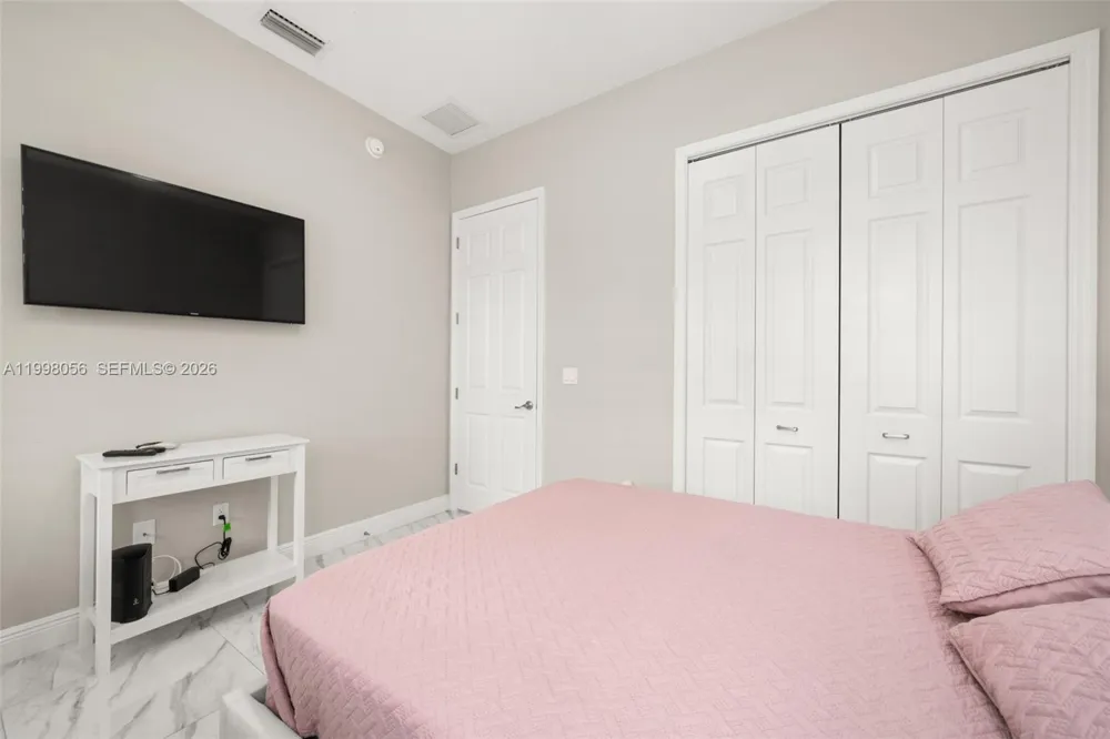 2009 Flower Sebring, FL 33875