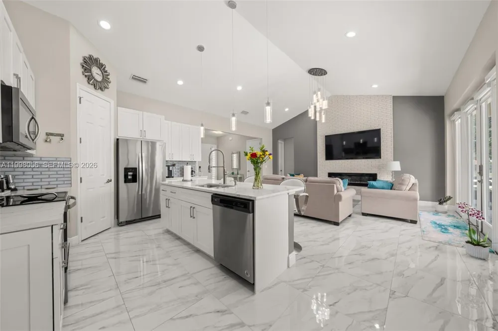 2009 Flower Sebring, FL 33875