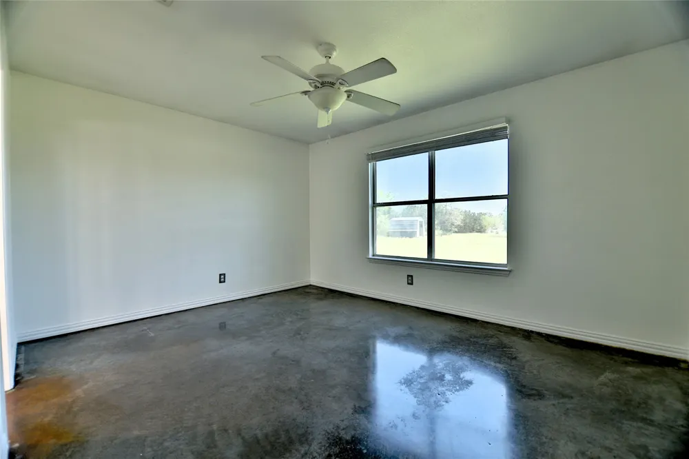 152 Round Up Drive Liberty Hill, TX 78642