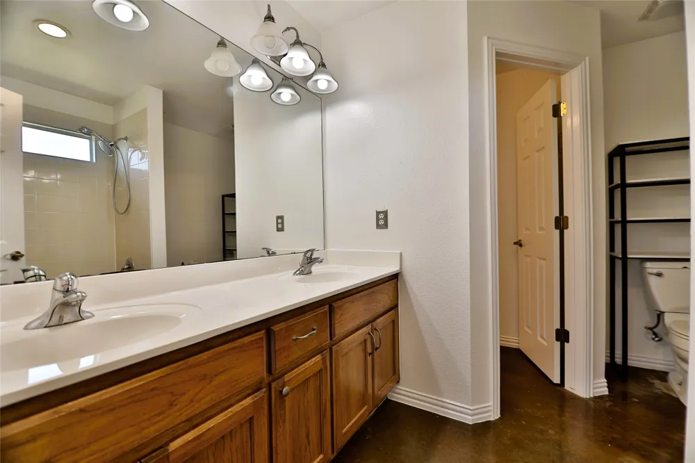 152 Round Up Drive Liberty Hill, TX 78642