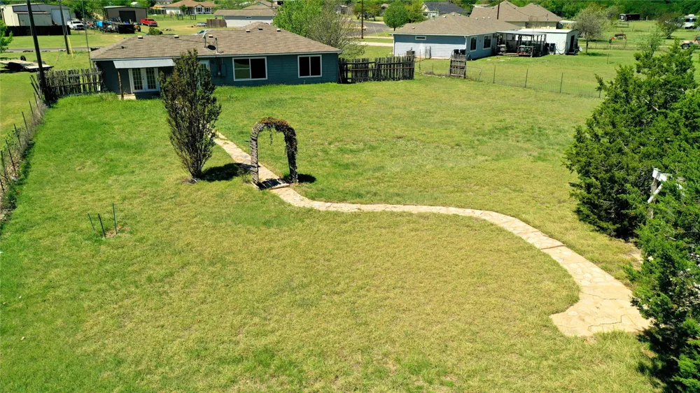 152 Round Up Drive Liberty Hill, TX 78642