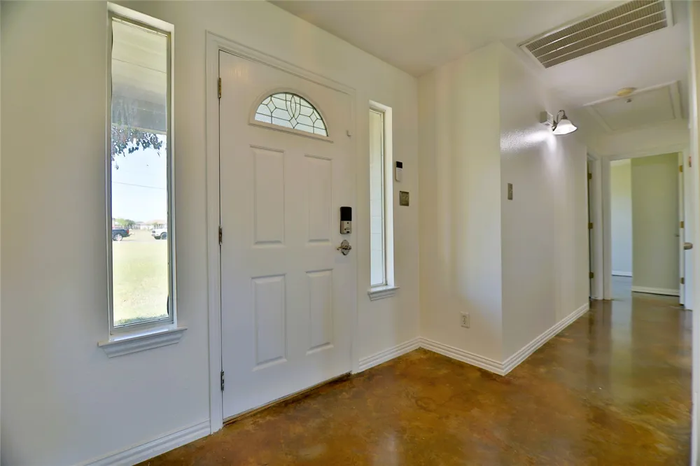 152 Round Up Drive Liberty Hill, TX 78642