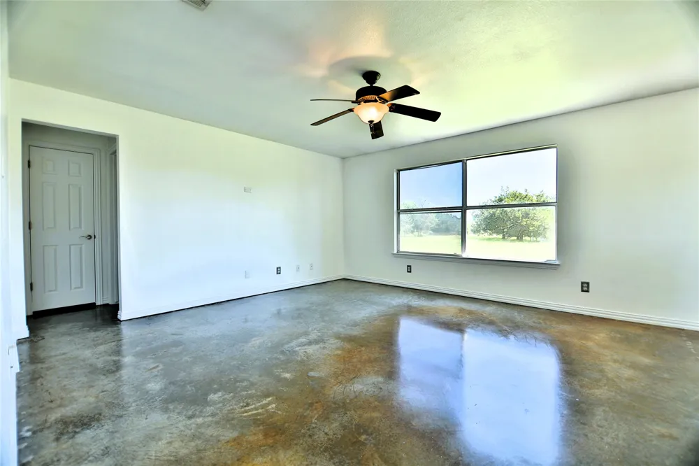 152 Round Up Drive Liberty Hill, TX 78642