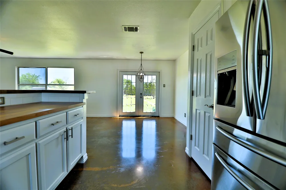 152 Round Up Drive Liberty Hill, TX 78642