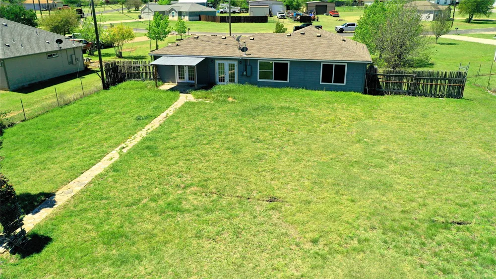 152 Round Up Drive Liberty Hill, TX 78642