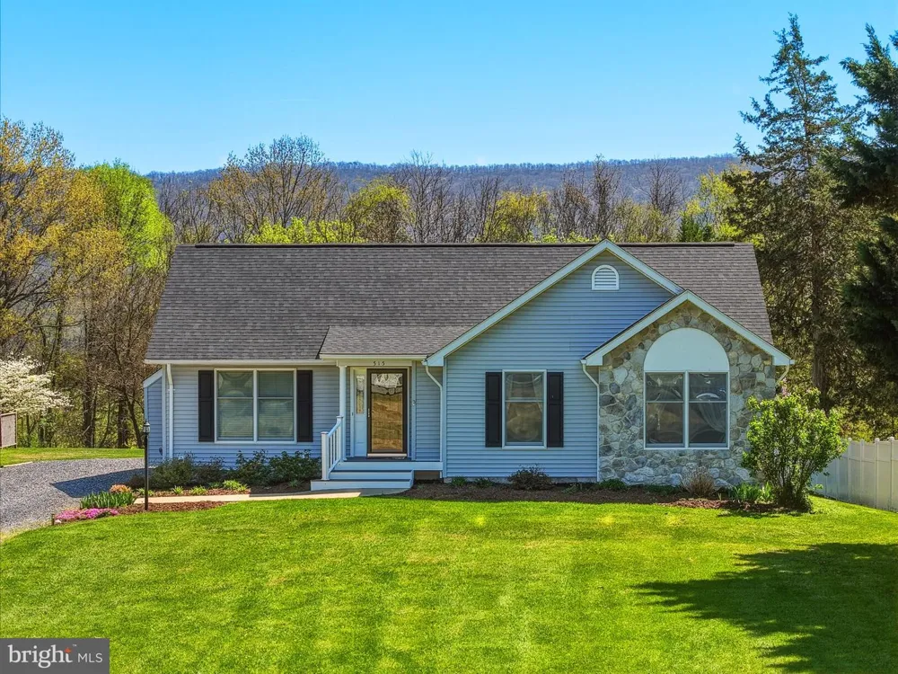 515 HOLLINGSWORTH ROAD Woodstock, VA 22664
