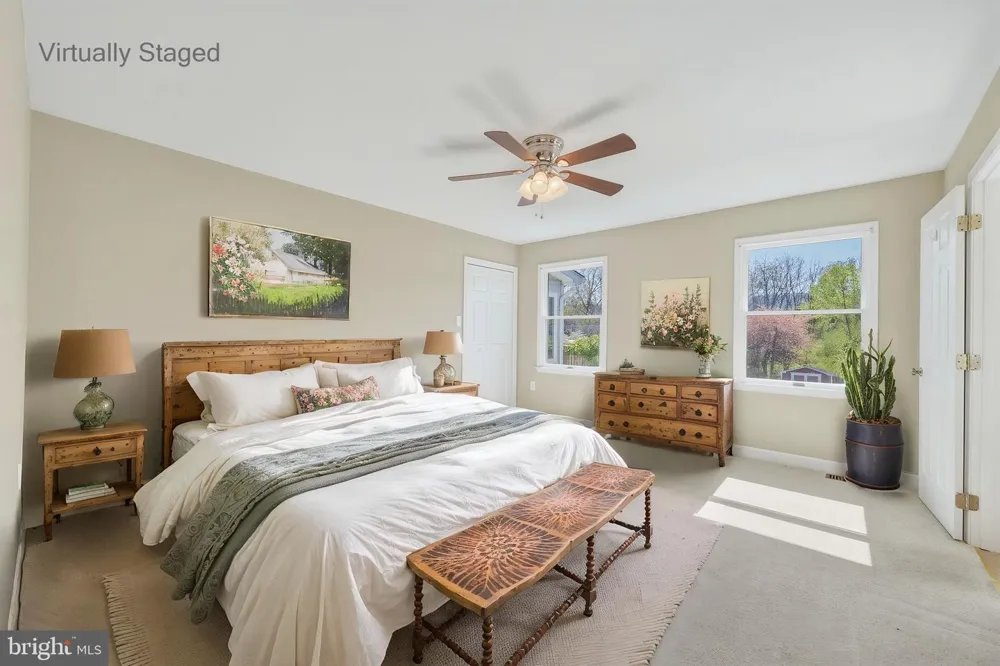 515 HOLLINGSWORTH ROAD Woodstock, VA 22664