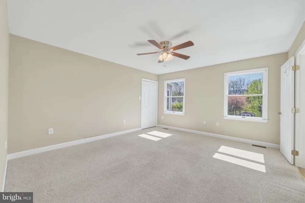 515 HOLLINGSWORTH ROAD Woodstock, VA 22664