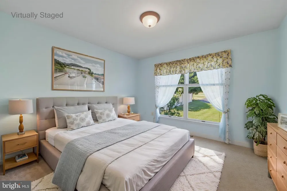 515 HOLLINGSWORTH ROAD Woodstock, VA 22664