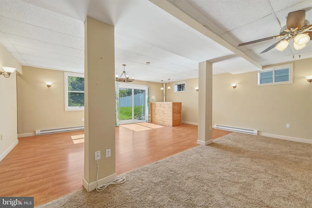 515 HOLLINGSWORTH ROAD Woodstock, VA 22664