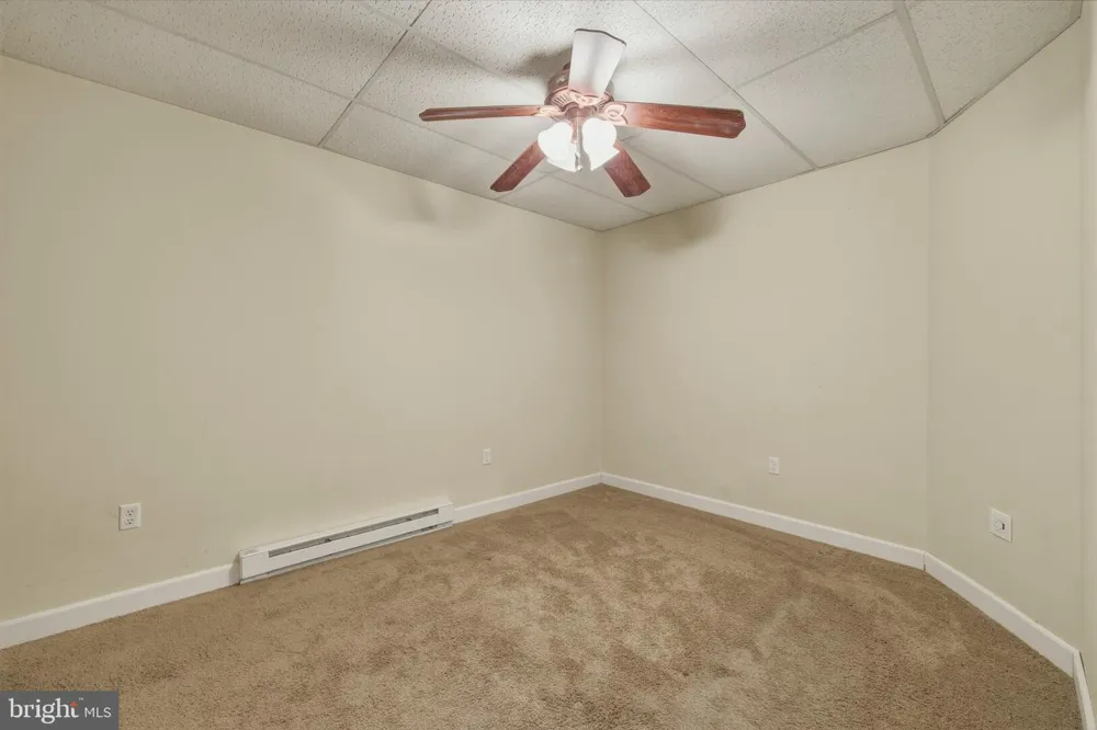 515 HOLLINGSWORTH ROAD Woodstock, VA 22664