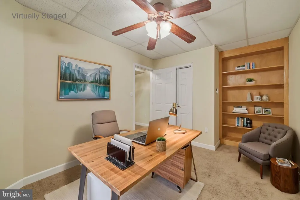 515 HOLLINGSWORTH ROAD Woodstock, VA 22664