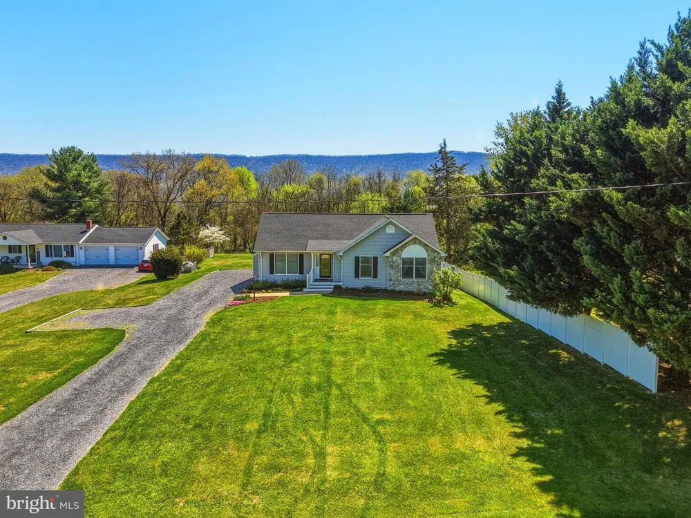515 HOLLINGSWORTH ROAD Woodstock, VA 22664