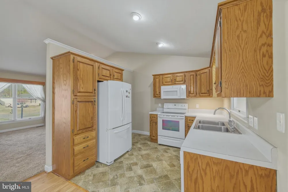 515 HOLLINGSWORTH ROAD Woodstock, VA 22664