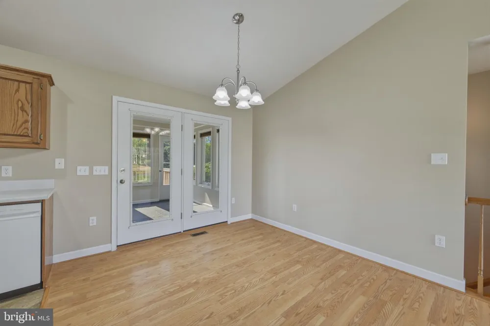 515 HOLLINGSWORTH ROAD Woodstock, VA 22664